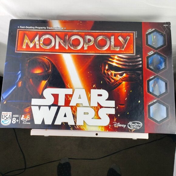 Disney Hasbro Star Wars Monopoly Game - Picture 1 of 3